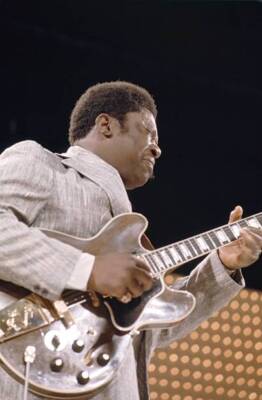 BB King sings ''The Thrill is Gone'' 1973 Singer Band Music Old Photo 3