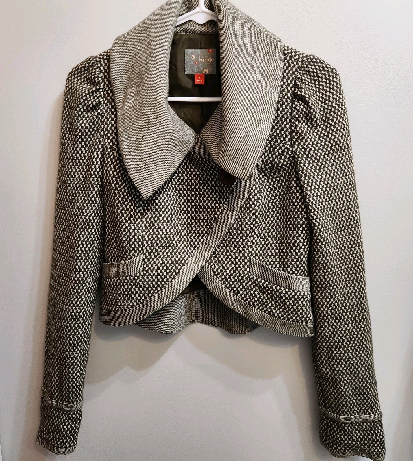 Hinge Asymmetrical Cropped Jacket Size Small Wool… - image 1