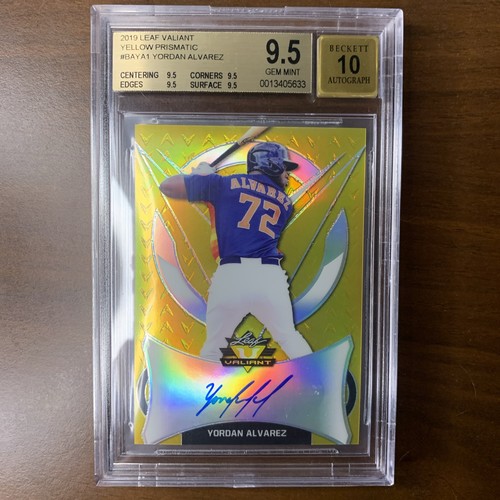 2019 Leaf Valiant Yordan Alvarez Rookie Auto Gold Refractor /10 BCG 9.5MVP pop1!