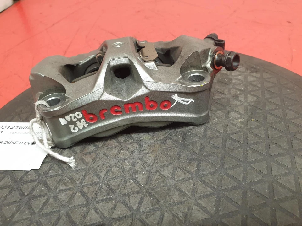 KTM 1290 SUPER DUKE R EVO FRONT RIGHT BREMBO BRAKE CALIPER 2023 1.3L  - Image 3 of 4