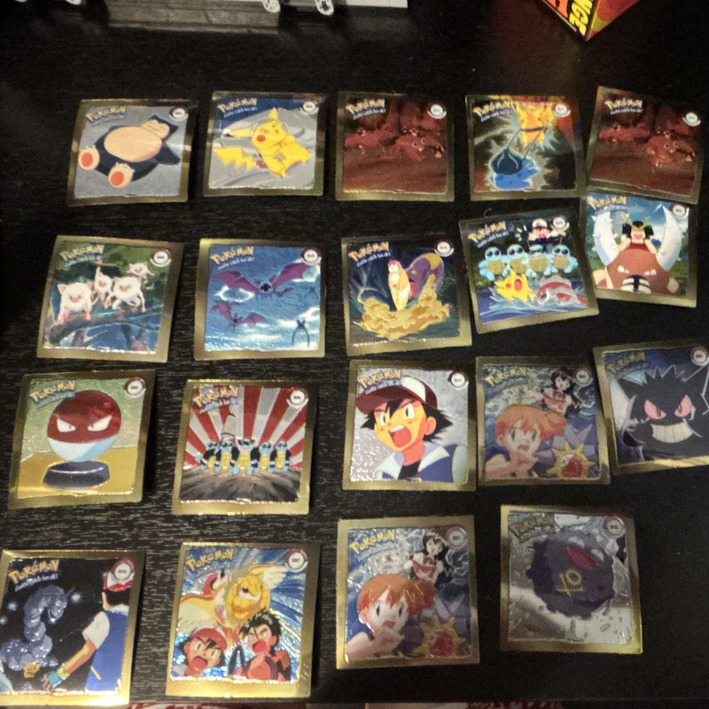 1999 Artbox Pokémon Series 1 Gold Prism Holo Sticker