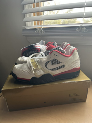 supreme nike sb air trainer 2