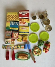 Barbie Deluxe Reading Kitchen Doll Miniature Food Plates Pans Etc VTG 1960s