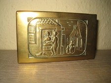 Stary uchwyt na pudełko zapałek Drewno kominkowe, mosiądz, wytłaczany design, rzadki