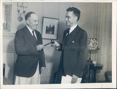 1934 Photo Fred Roth Cleveland OH President Organization Gavel RetireConvention