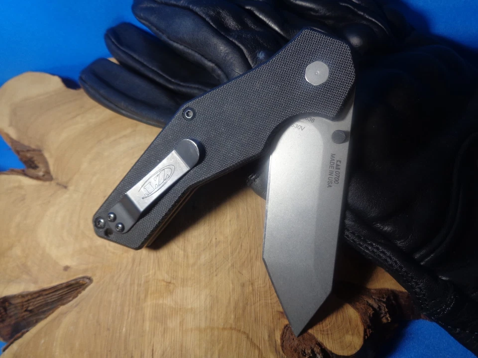 Carpeta de uso duro Zero Tolerance 0700 2010 de colección Foto 3 de 4