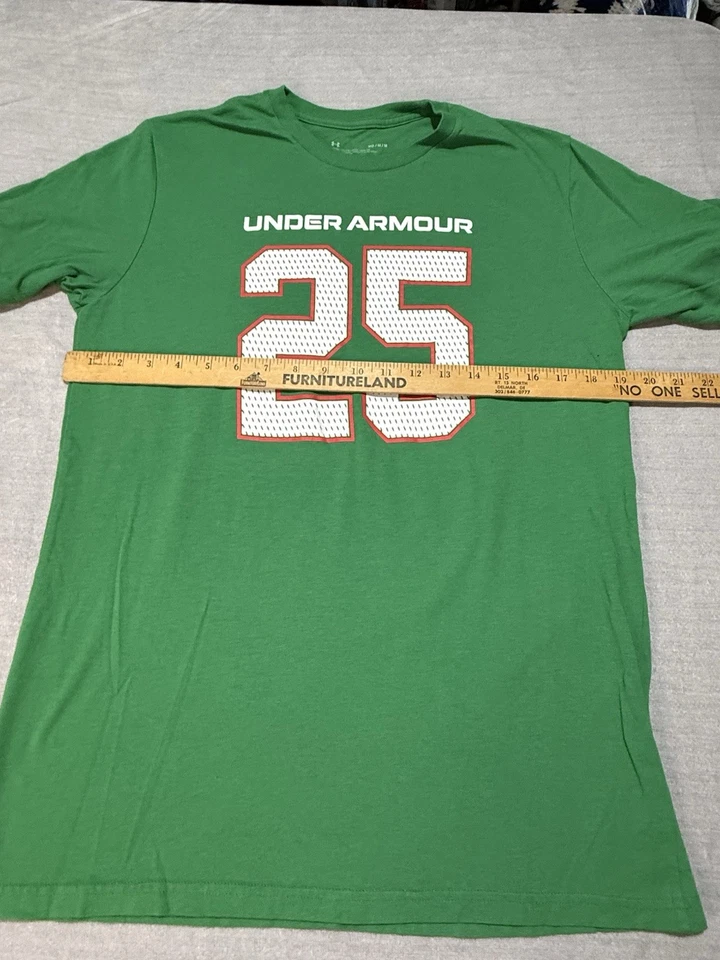 Under Armour Claus 25 Graphic Jersey Style Christmas T-Shirt Men's Green Tee M - Image 3 of 4