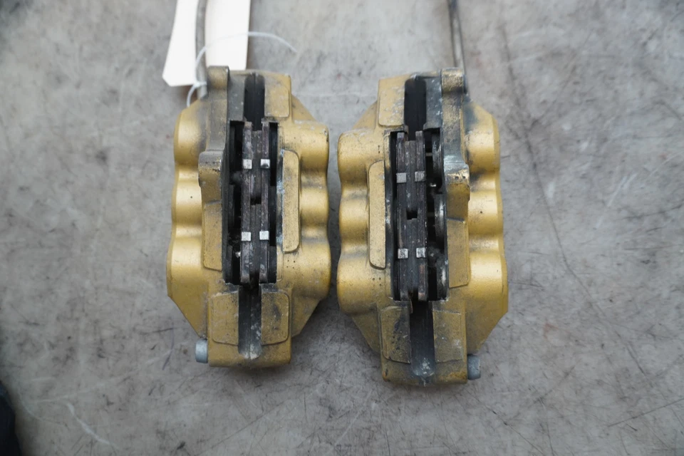 Pinzas de freno delanteras Suzuki GSXR 1000 2001 E-459 Foto 2 de 4