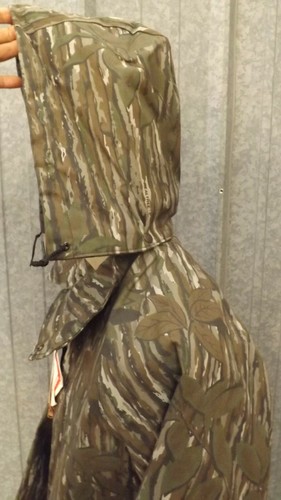 Vtg NEW Realtree Green Leaf Camo Waterproof Thintech Hunting Jacket sz M NOS - Picture 2 of 9