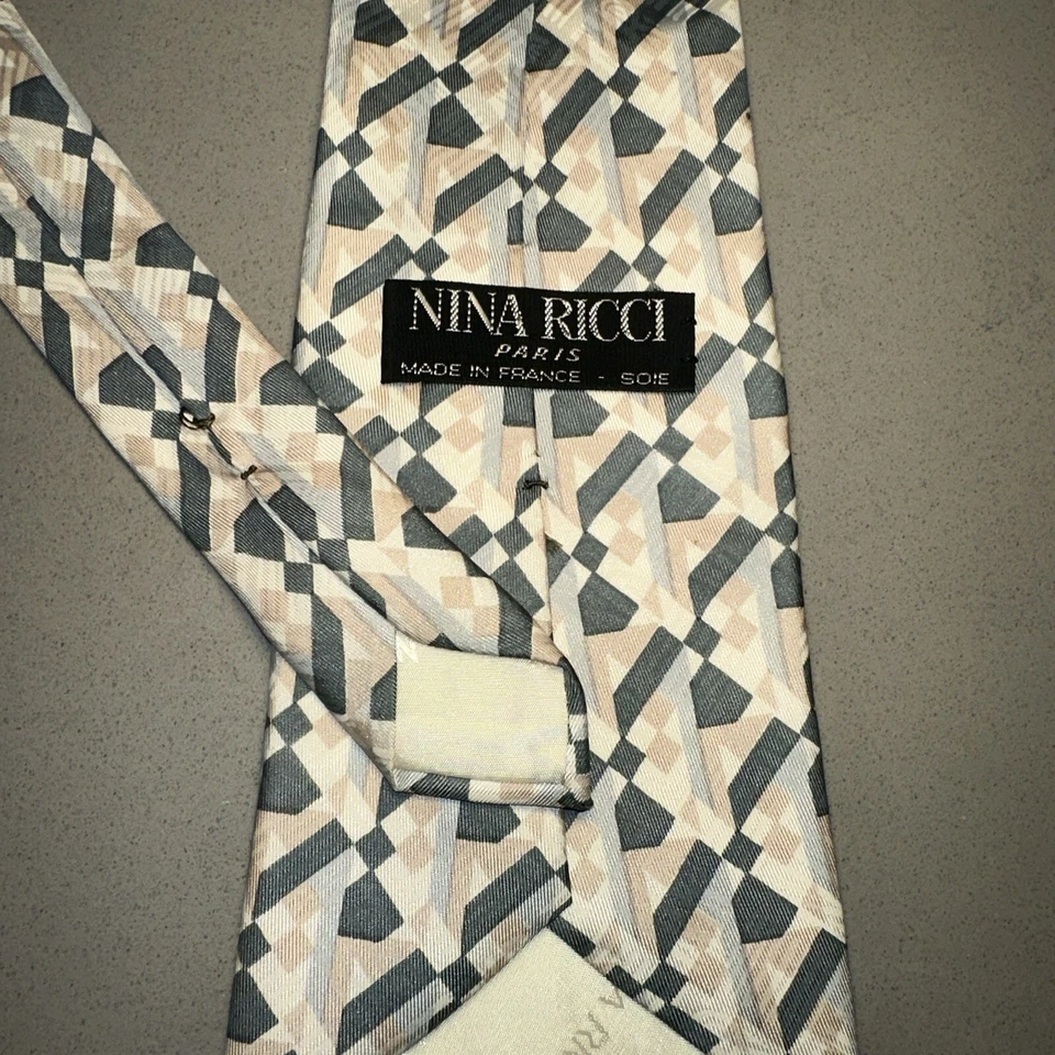 NINA RICCI МУЖСКОЙ ГАЛСТУК БЕЖЕВЫЙ/ПЕЙСЛИ ШИРИНА: 3,3/4» ДЛИНА: 59» - Изображение 2 из 4