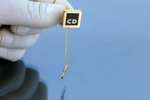 Authentic Christian Dior CD Gold Tone Black Pin Brooch Accessories Used Germany - Picture 9 of 12