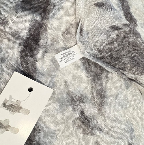 Tie Dye Tassel Scarf Gray White Cruise Club Pom Poms NWT - Picture 8 of 9