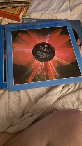 ELVIS Collection Of RECORDS - Picture 13 of 17