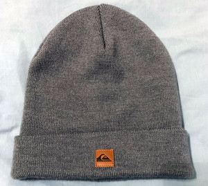 RARE QUIKSILVER BRIGADE PATCH WINTER BEANIE TOQUE SKULLY HAT CAP SURF SKATE PUNK