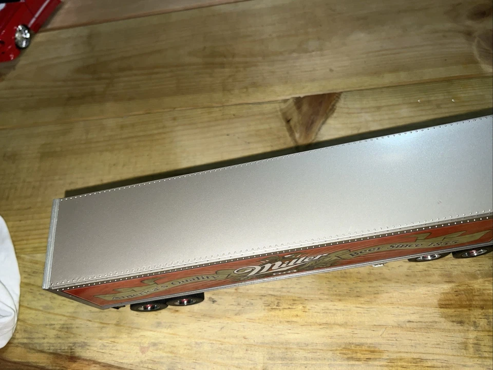 Franklin Mint Miller Beer Diecast Truck, 1:43 Scale Red Mack Tractor Trailer - Image 4 of 4