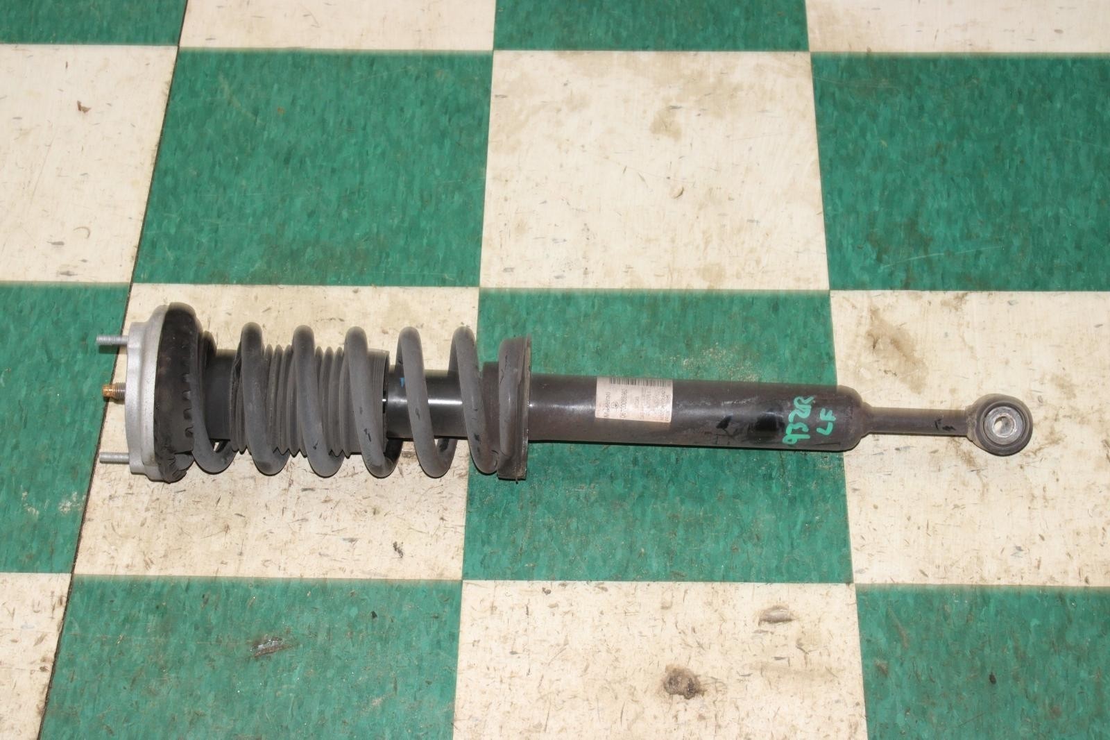 Maserati Ghibli 2014-2017 Front Left Shock absorber spring