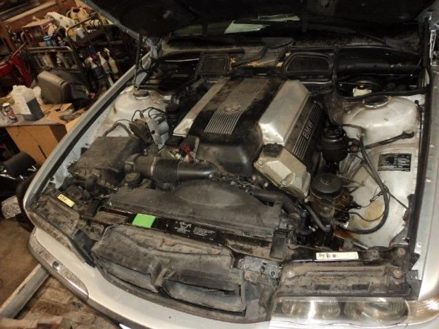 740I 2001 发动机保护套 232556 — 第 3/4 张图片