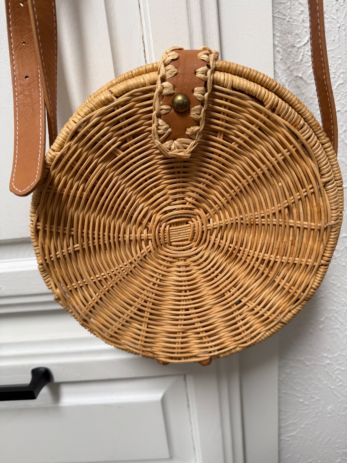 UNIVERSAL THREAD Round Straw Rattan Crossbody Bag - image 2