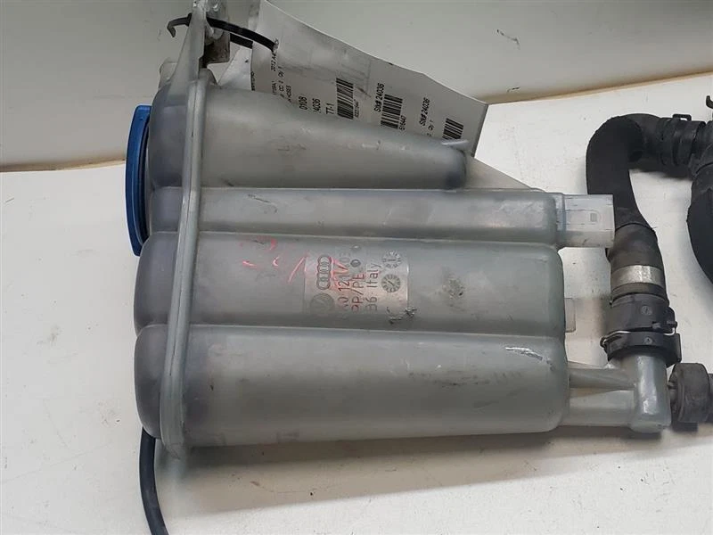 Audi A5 2012 depósito de refrigerante MPN: 8K0-121-4030 Foto 4 de 4