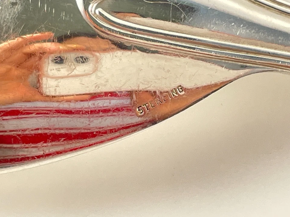 Tenedor para servir ensaladas Buccellati antiguo italiano de plata esterlina - 9 7/8" - sin monograma Foto 4 de 4