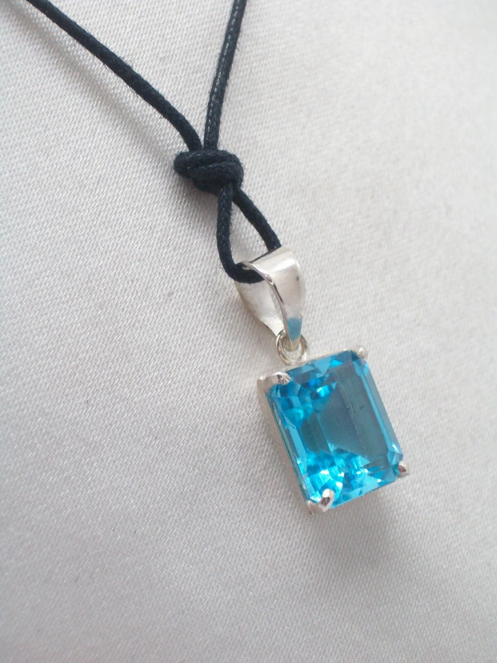 Ciondolo in ARGENTO 925 con TOPAZIO AZZURRO naturale - pendente con girocollo - - Immagine 3 di 4