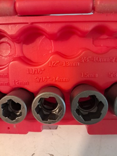 Bolt-Out Extractor Remover 5 Pc Set Damaged Bolt Lug Nut Stud Removal Kit Socket - Picture 4 of 11