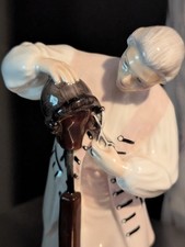 1959 The Wig Maker Royal Doulton Fiqurine