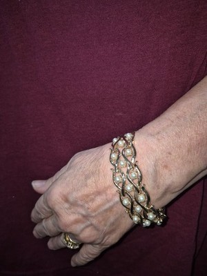 Vintage Gold tone Multi Strand Chains Faux Pearls Bracelet E3
