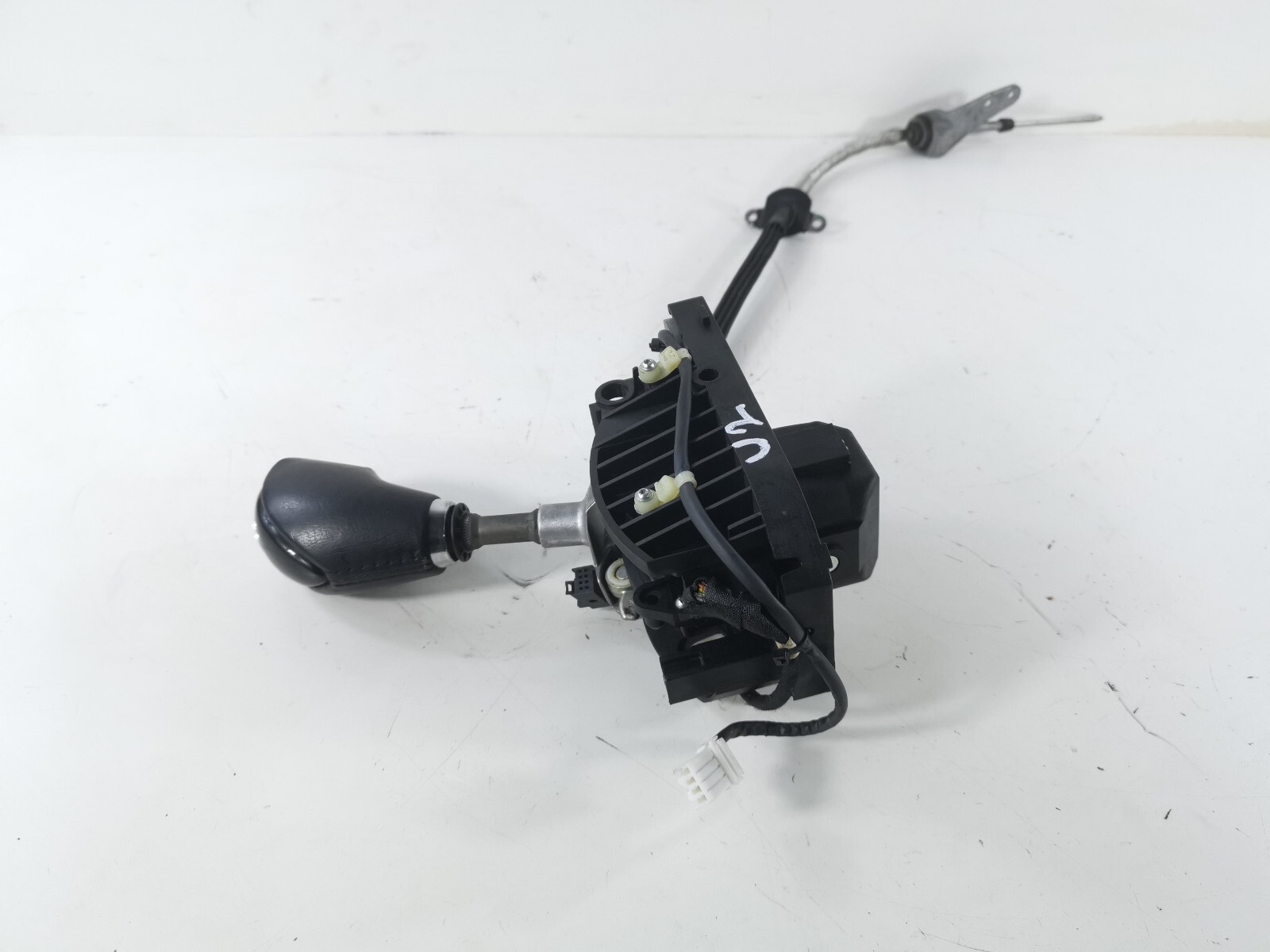 14- Maserati Granturismo Transmission Shifter Gear Selector