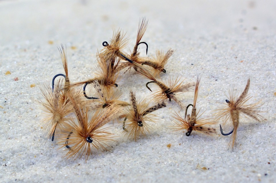 Dry Flies Trout 12-Pack Purple Haze Dry Flies - Mustad Hooks Perfect For Fly Fishing Trout Panfish C 820138 - Foto 4