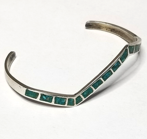 Brazalete Zig Zag con incrustaciones de turquesa de plata esterlina nativo americano de Zuni de colección - Imagen 3 de 6