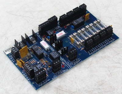   DSX ACCESS SYSTEMS 8 AMP CONTROL UNIT POWER DISTRIBUTION PANEL DSX-1040PDM
