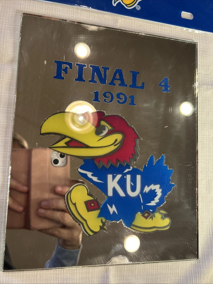 Espejo KU Jayhawks Baloncesto Final 4 1991 8x10” y matrícula de plástico KU Foto 2 de 4