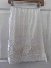 Vintage White Slip Skirt half slip w floral pattern s/m