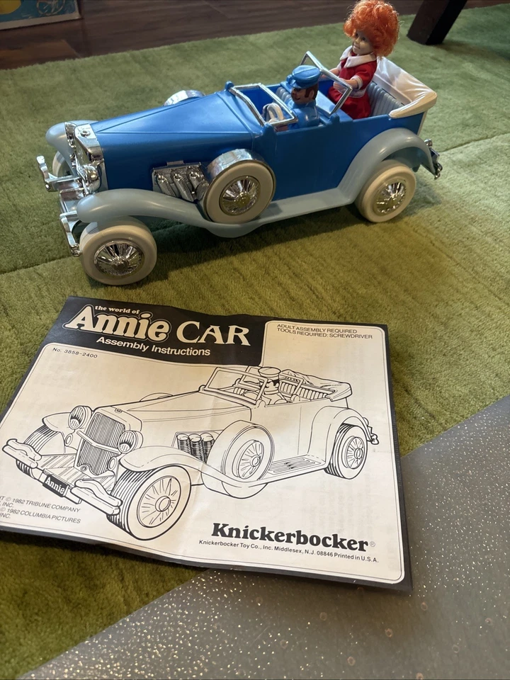 Little Orphan Annie 1982 limusina azul coche de juguete Knickerbocker Foto 3 de 4