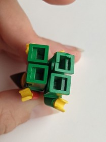 LEGO Castle Forestman Minifigure Lot River Fortress 6077 (1989) - 2 Figures 