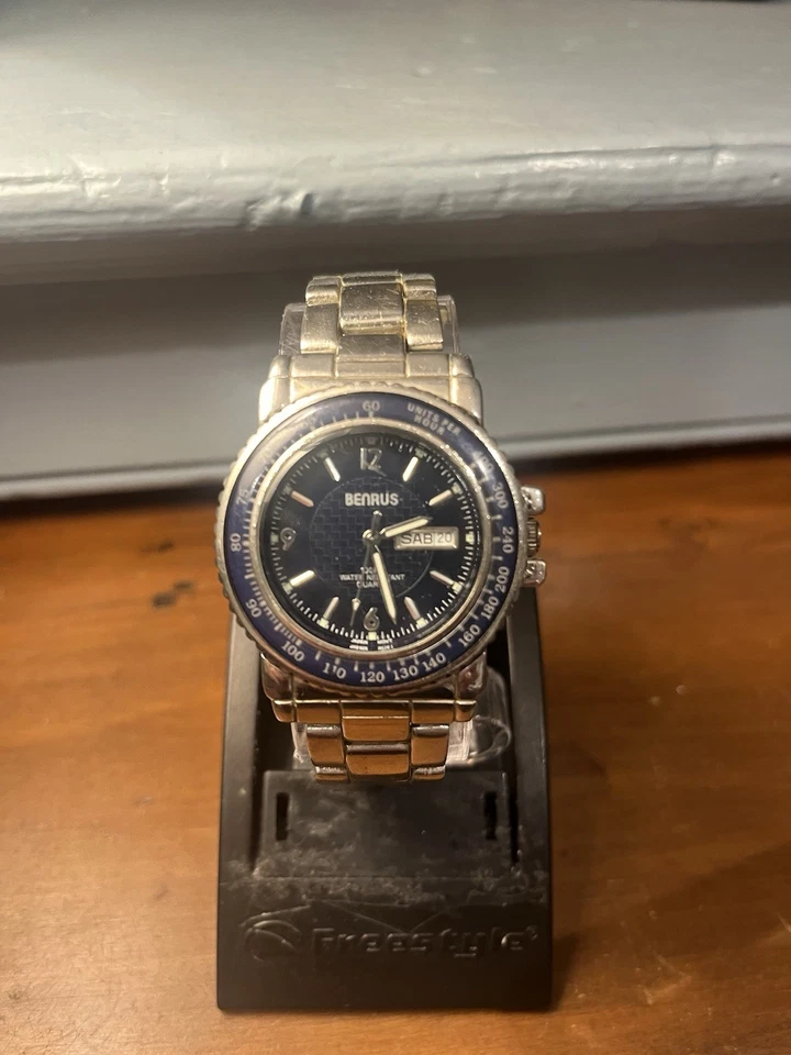 RELOJ PULSERA VINTAGE BENRUS SPORT DIVER DÍA FECHA ESFERA AZUL CUARZO PLATA HOMBRE Foto 2 de 4