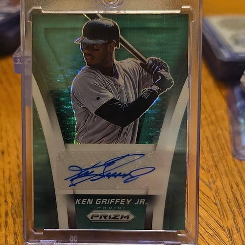Ken Griffey Jr. #TS-KG 2025 Panini Prizm Throwback Signature card