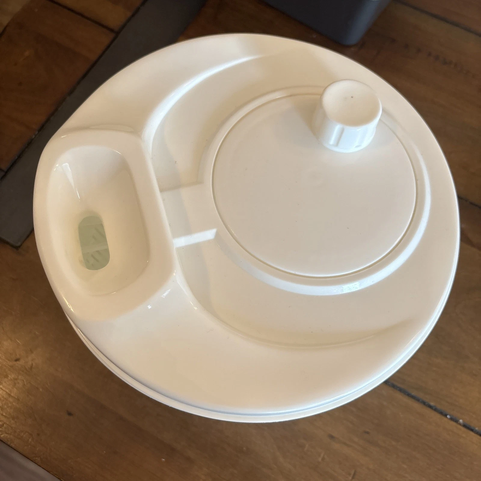SALAD SPINNER ROBINSON DESIGN WHITE
Opens in a new window or tab