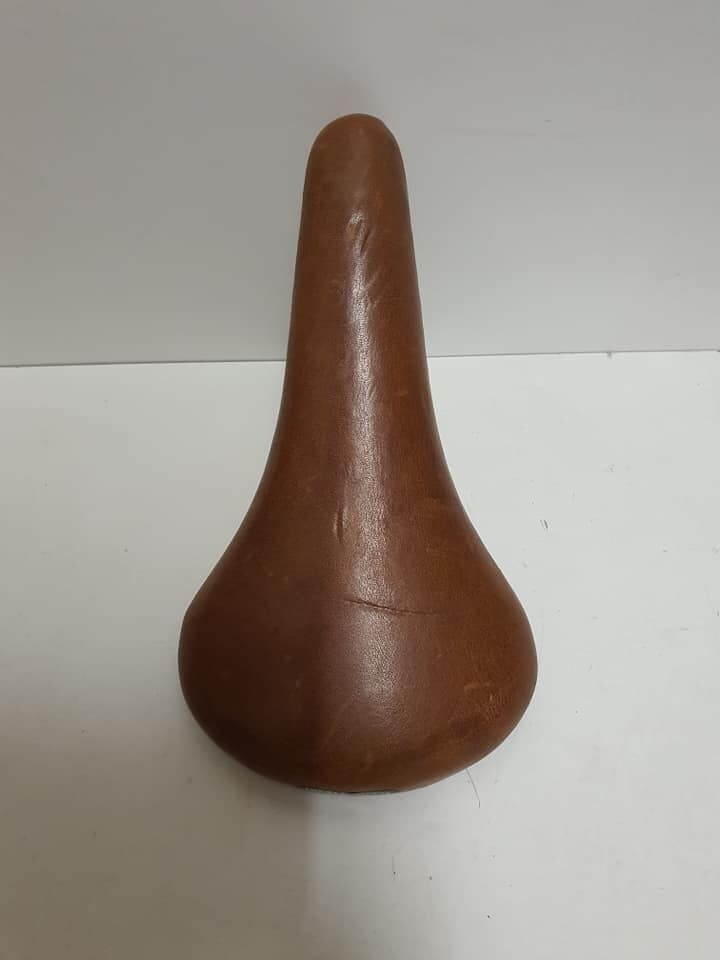 NEW OLD STOCK IDEALE 2003 PEAU + MOUSSE SADDLE SEAT MADE IN
