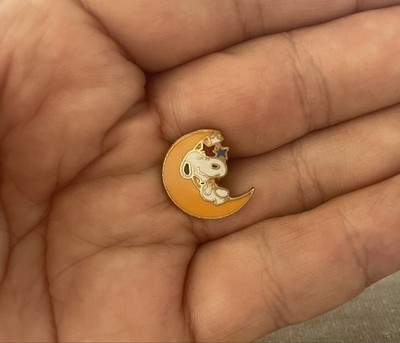 Vintage Aviva Snoopy Moon & Stars Mini Pin 