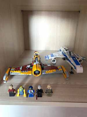 LEGO Star Wars Jedi Starfighter Raumschiff mit R2-D2 Charakter