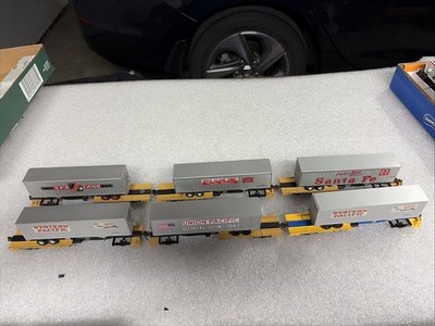 HO Scale, 6 Walthers (5-TTX) Frontrunner Piggyback Flat Cars w/ 6 -40  Trailers