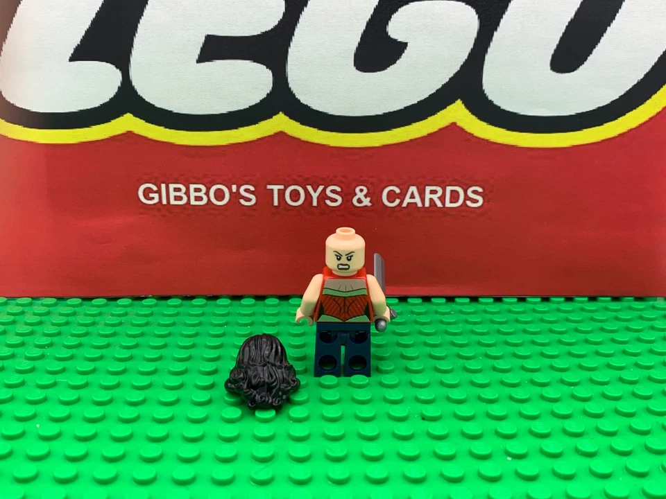 LEGO WONDER WOMAN + sword minifigure DC COMICS set 76026 sh150 sh0150 - Image 3 of 3