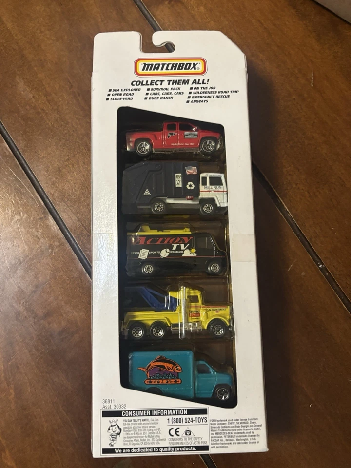Vintage 1998 RARE Matchbox, On The Job Exclusive Edition 5 Pack Car Set 92813 - Image 3 of 3