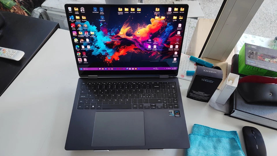 Portatile Samsung galaxy book 3 pro 360 da 16 pollici amoled touchscreen + S-pen - Immagine 3 di 4