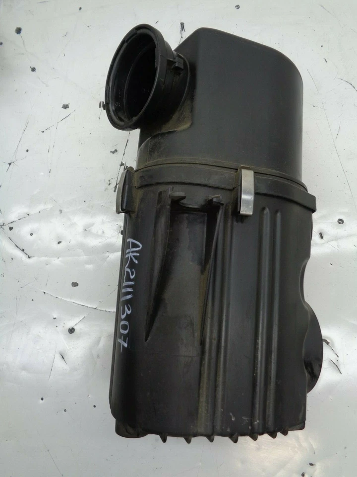 2003-2005 Land Rover Range Rover Air Intake Cleaner Filter Box OEM AK2111307 - Image 3 of 4