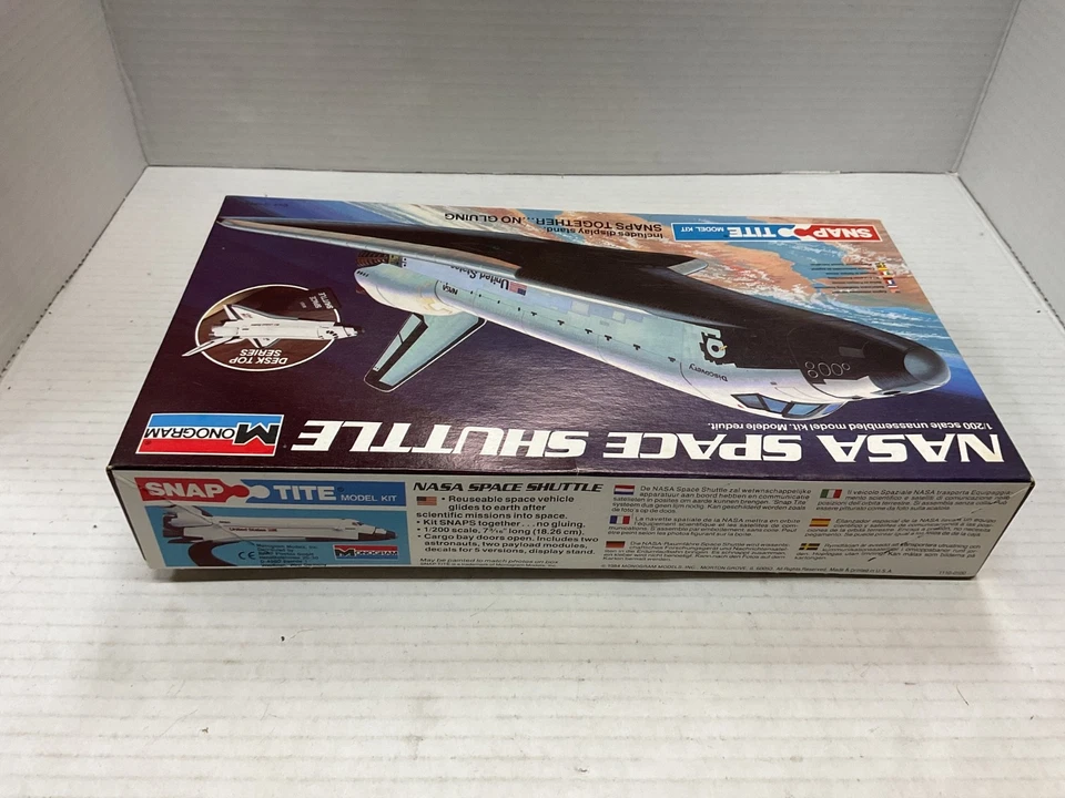 Monogram Model Kit Snap-Tite NASA Space Shuttle 1/200 Scale Kit - Image 4 of 4