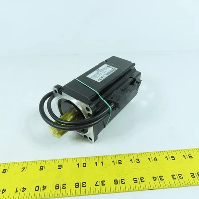 Motor Servo Schneider BCH0802O32A1C 750W 2.39Nm 3000RPM 110V - Imagen 1 de 4