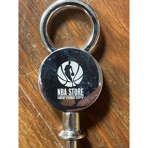 NBA STORE New York City NYC Key chain - Picture 2 of 6